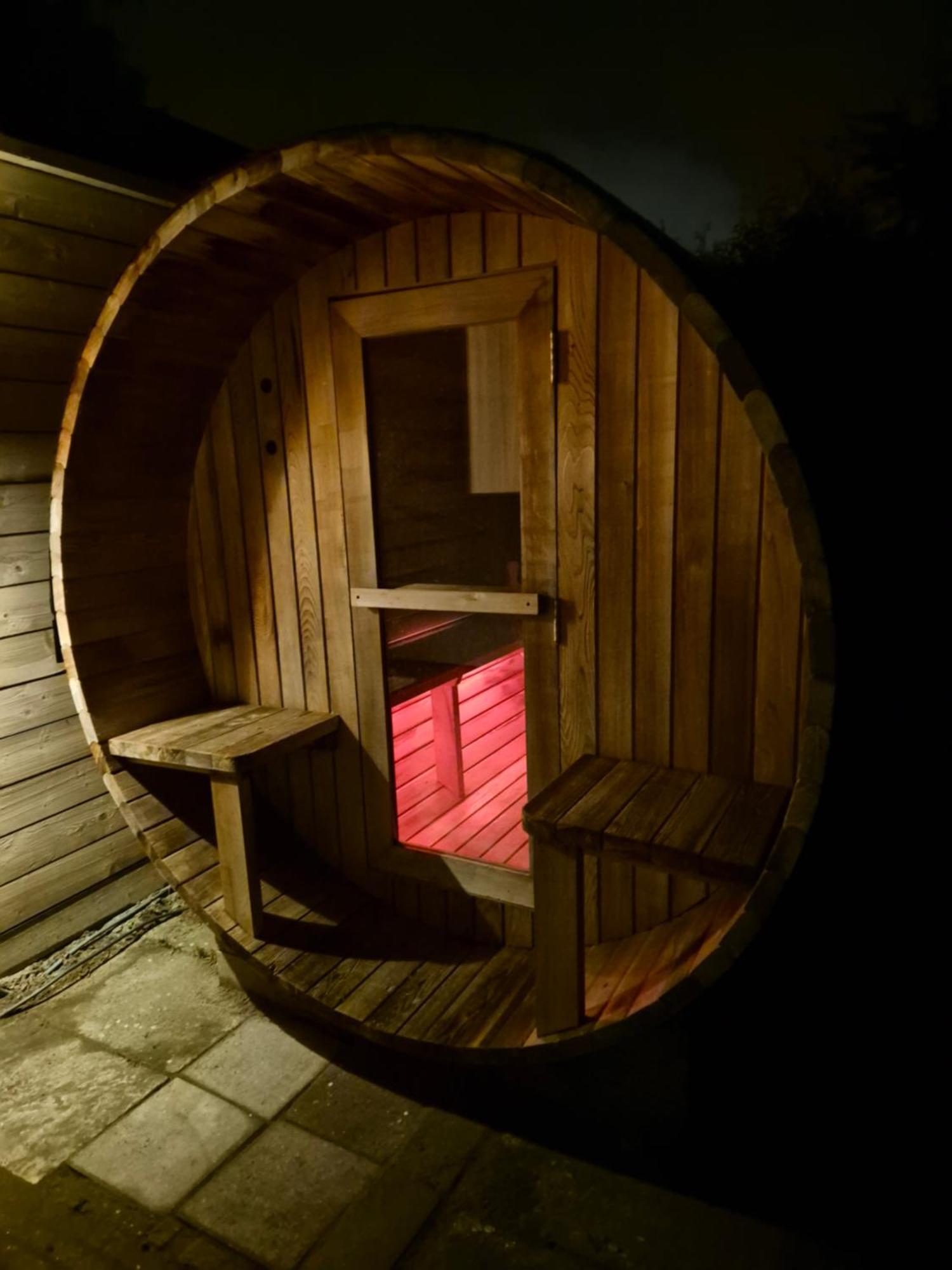 Luxe Boshuisje Met Prive Wellness & Jacuzzi Op De Veluwe Эрмело Экстерьер фото